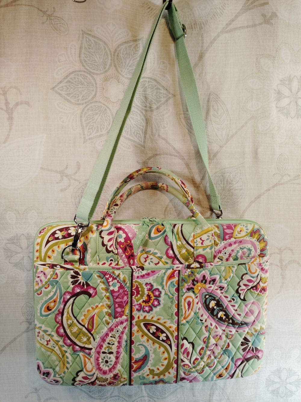 Vera Bradley Quilted Paisley Hardshell Laptop/Messenger bag- Mint, Pink & Yellow - Picture 4 of 7